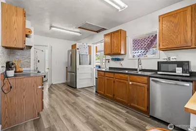 701 S Silver Street, Centralia, WA 98531 - Photo 11