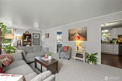 1925 Rainier Avenue, Everett, WA 98201 - Photo 9