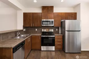 15720 Manor Way, Lynnwood, WA 98087 - Photo 5