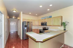 2422 Stafford Way, Bothell, WA 98012 - Photo 3