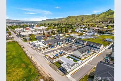 1075 Red Apple Road #E18, Wenatchee, WA 98801 - Photo 29