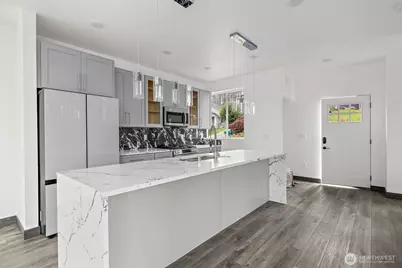 8608 42nd Avenue S, Seattle, WA 98118 - Photo 7