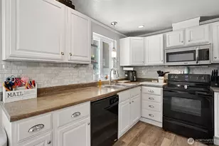 5730 146th St NE, Marysville, WA 98271 - Photo 13