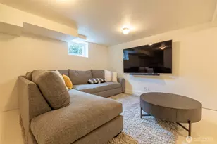 2218 E McGraw St, Seattle, WA 98112 - Photo 25