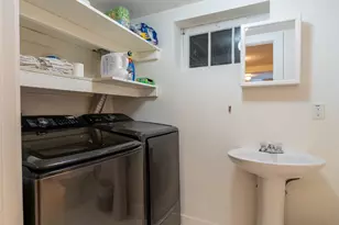 2218 E McGraw St, Seattle, WA 98112 - Photo 29