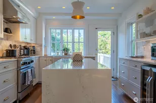 2218 E McGraw St, Seattle, WA 98112 - Photo 9