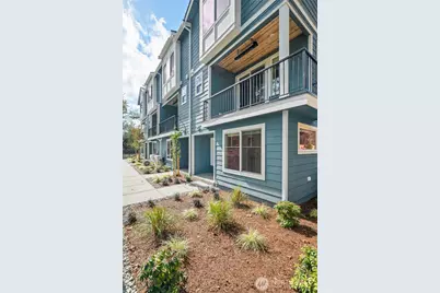 14424 Madison Way #D5, Lynnwood, WA 98087 - Photo 1