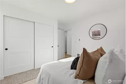 6544 B Latona Avenue NE, Seattle, WA 98115 - Photo 15