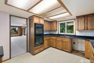 7011 165th Pl SW, Edmonds, WA 98026 - Photo 9