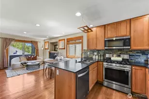 4105 Fremont Ave N, Seattle, WA 98103 - Photo 9