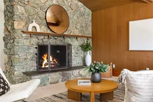 398 Ferncliff Ave NE, Bainbridge Island, WA 98110 - Photo 5