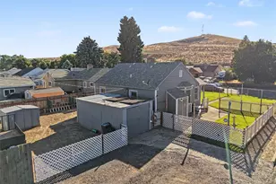204 E St SW, Ephrata, WA 98823 - Photo 23