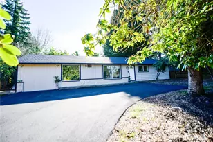 8437 NE 10th St, Medina, WA 98039 - Photo 1