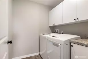 1720 SW Waterside Ct, Oak Harbor, WA 98277 - Photo 17