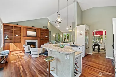 3324 Deer Island Drive E, Lake Tapps, WA 98391 - Photo 5