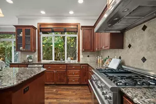2098 211th Pl SE, Sammamish, WA 98075 - Photo 15