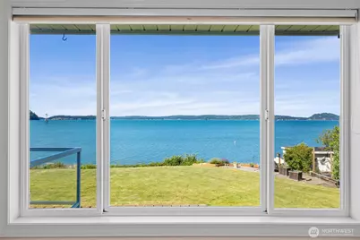 639 E Beacon View Drive, Oak Harbor, WA 98277 - Photo 17