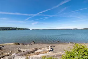 639 E Beacon View Dr, Oak Harbor, WA 98277 - Photo 25