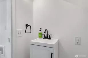 3802 S Ainsworth Ave, Tacoma, WA 98418 - Photo 19
