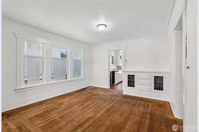 4055 Latona Avenue NE, Seattle, WA 98105 - Photo 7