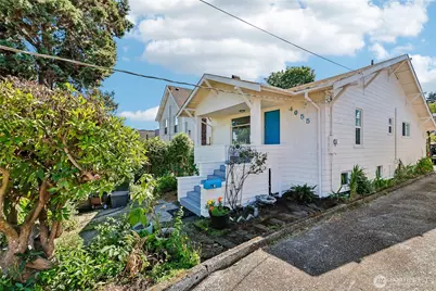 4055 Latona Avenue NE, Seattle, WA 98105 - Photo 1