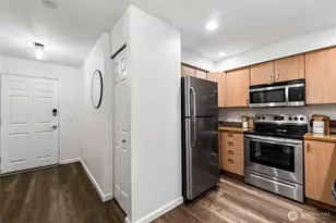 2530 15th Ave W, Seattle, WA 98119 - Photo 13