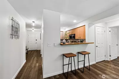 2530 15th Avenue W #401, Seattle, WA 98119 - Photo 11