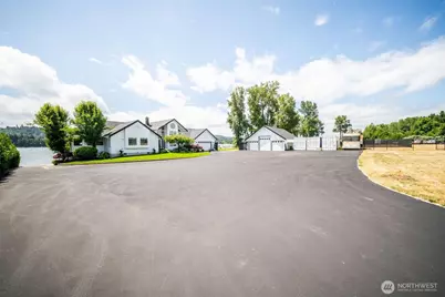 2207 Dike Road, Woodland, WA 98674 - Photo 37