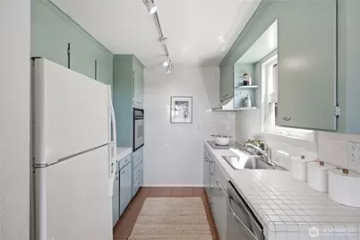 4324 Phinney Avenue N #3, Seattle, WA 98103 - Photo 11