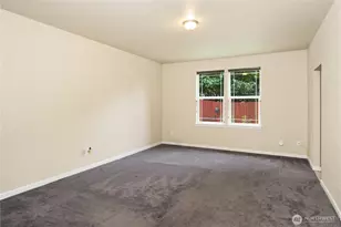 4000 NE Breakwater Ct, Bremerton, WA 98311 - Photo 17