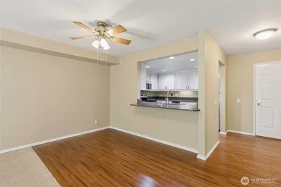3941 226th Place SE #103, Issaquah, WA 98029 - Photo 9