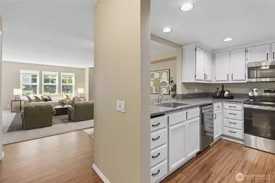 3941 226th Place SE #103, Issaquah, WA 98029 - Photo 13