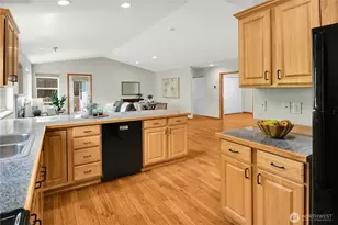 11024 Meridian Pl W, Everett, WA 98204 - Photo 7