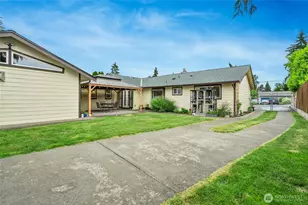 237 S 186th St, Burien, WA 98148 - Photo 39