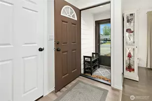 237 S 186th St, Burien, WA 98148 - Photo 3