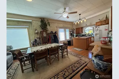 914 Pacific Avenue, Bremerton, WA 98337 - Photo 7