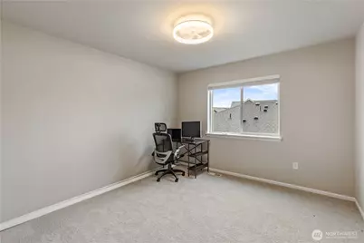 17621 Crossing Drive E, Puyallup, WA 98374 - Photo 17