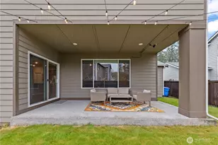 17621 Crossing Dr E, Puyallup, WA 98374 - Photo 25