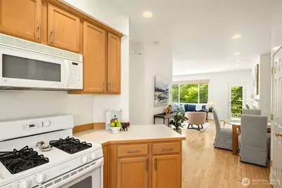 15428 135th Place NE #36B, Woodinville, WA 98072 - Photo 5