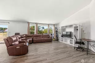 235 Flatt Rd, Kelso, WA 98626 - Photo 9
