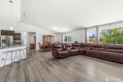 235 Flatt Road, Kelso, WA 98626 - Photo 3