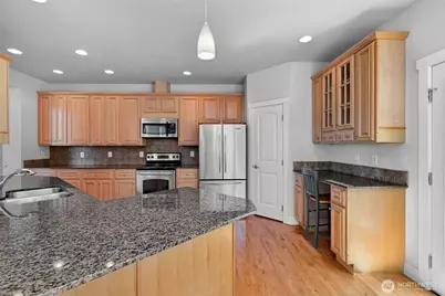 875 N Park Street, Lynden, WA 98264 - Photo 7