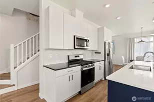 32675 Madrona Ave SE, Black Diamond, WA 98010 - Photo 5