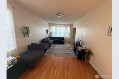 3926 S Warsaw Street, Seattle, WA 98118 - Photo 3