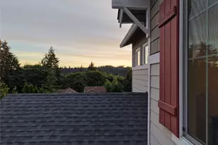 12218 NE 203rd St, Bothell, WA 98011 - Photo 39