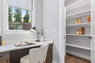 23973 NE 25th St, Sammamish, WA 98074 - Photo 15