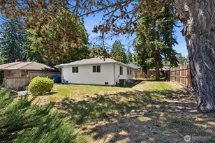 2613 NE 145th St, Seattle, WA 98155 - Photo 23