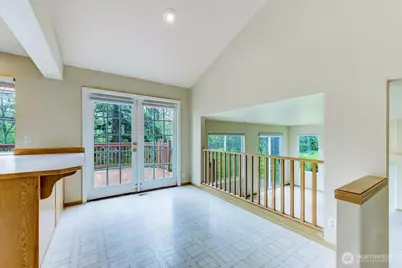 7001 60th Place NE, Marysville, WA 98270 - Photo 9