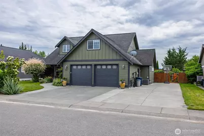 407 Westview Place, Nooksack, WA 98276 - Photo 3