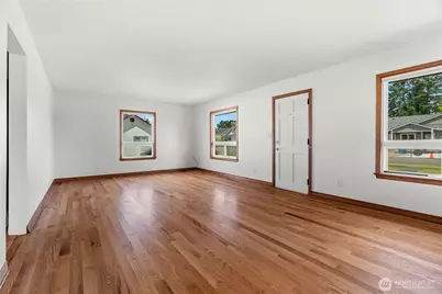 926 6th Avenue SW, Puyallup, WA 98371 - Photo 7